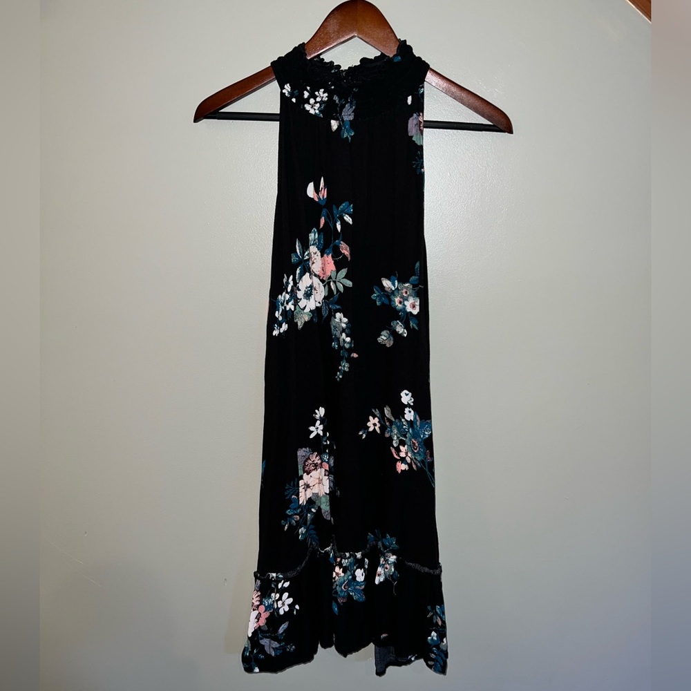 Black / floral high neck, sleeveless dress